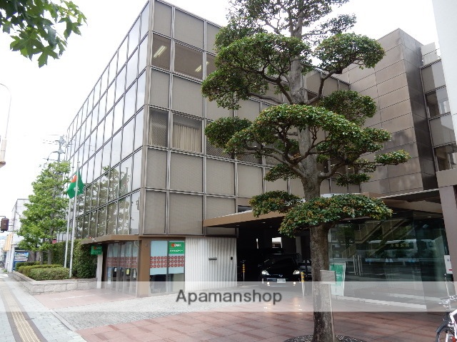 銀行　（株）トマト銀行／本店（銀行）まで600m