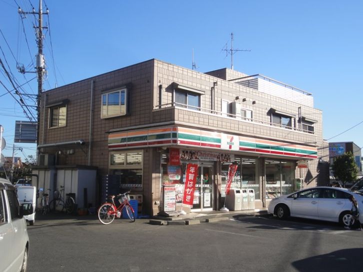 コンビニ　セブンイレブン柏関場町店（コンビニ）まで348m