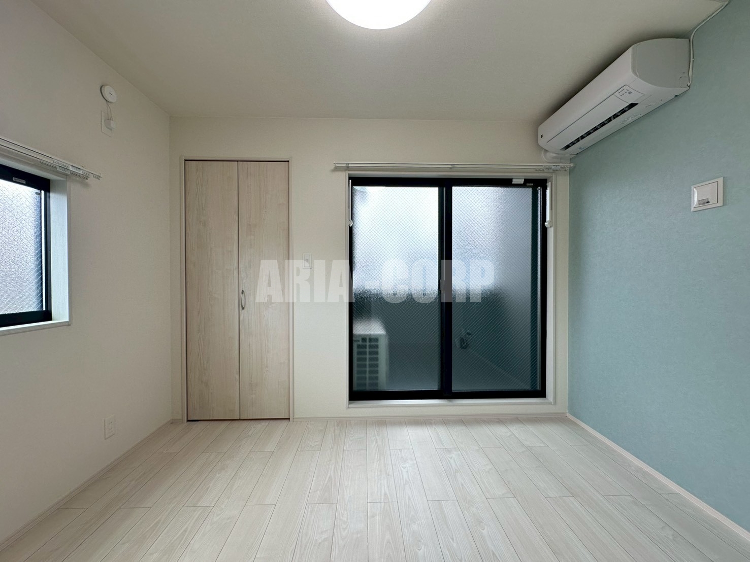 居室・リビング　白を基調とした統一感あるお部屋です！