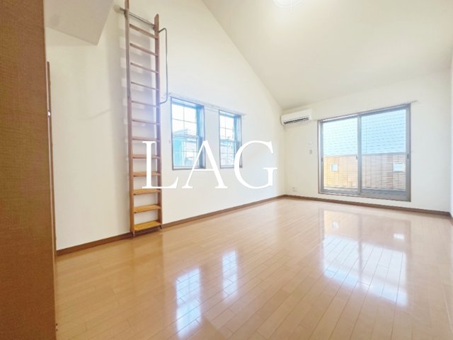 居室・リビング　洋室のお部屋です。