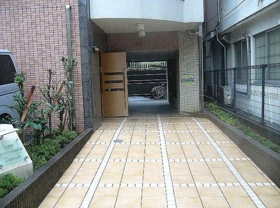 エントランス　★洗練されたデザインのエントランス★