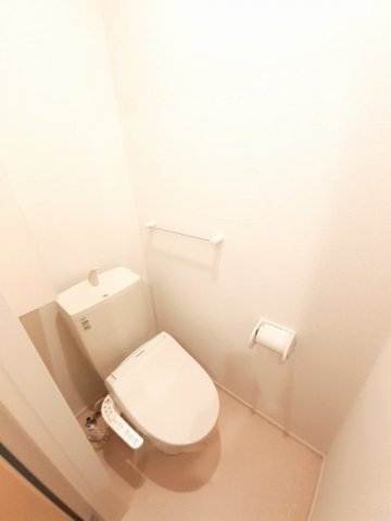 トイレ　シンプルで使いやすいトイレです