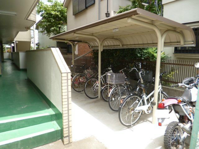 その他共有部分　屋根付き駐輪場です。