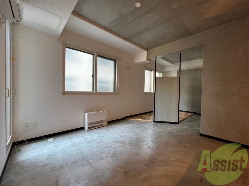 居室・リビング　広くてキレイなお部屋が広がっていて、充実した生活が送れそう。