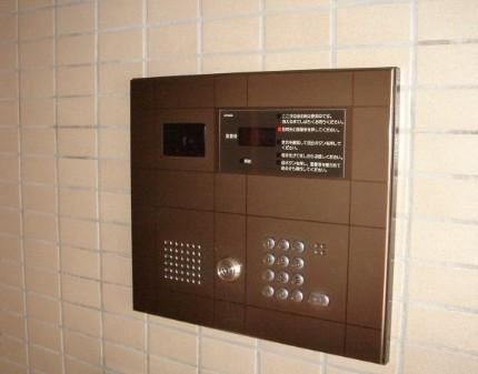 セキュリティ　安心のオートロック完備♪