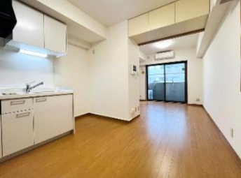 居室・リビング　明るいお部屋ですね♪