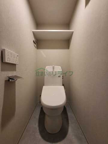トイレ　別部屋参考写真となります