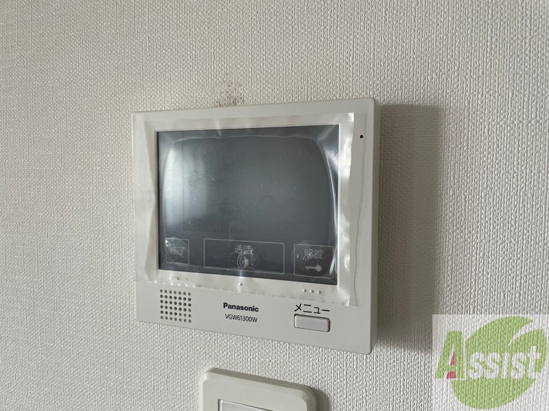 セキュリティ　ＴＶモニター付インターホンです。来客者の顔が見えるので安心！