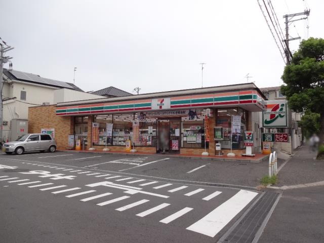 コンビニ　セブンイレブン（コンビニ）まで2656m