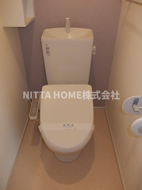 トイレ　温水洗浄付きのトイレが付いています☆