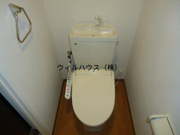 トイレ　ウォシュレット付きです！