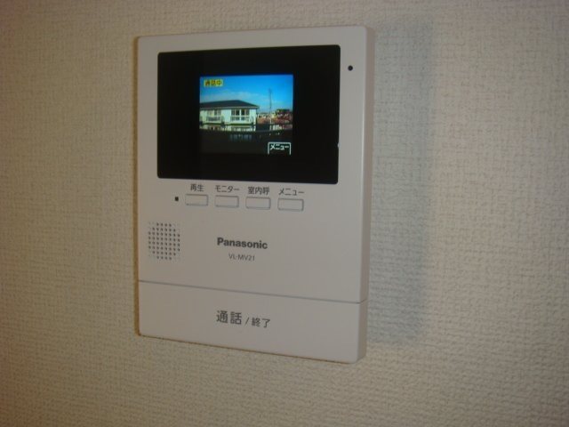 セキュリティ　TVモニターホンで来訪者の確認ができます