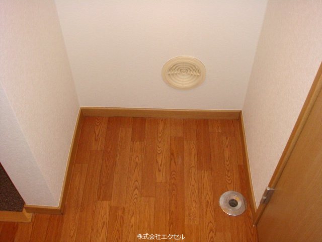 その他　室内洗濯機置き場です。