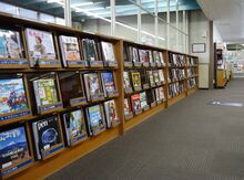 図書館　根岸図書館（図書館）まで1340m