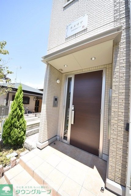 エントランス　エントランスにはオートロック付き