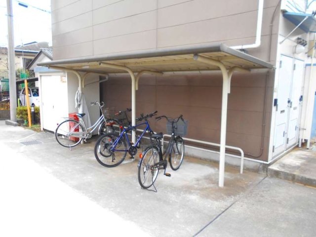 その他共有部分　駐輪場完備