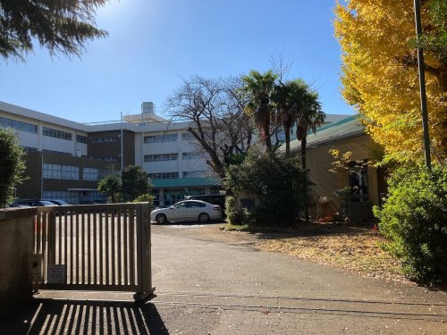 中学校　取手市立取手第二中学校（中学校）まで1581m