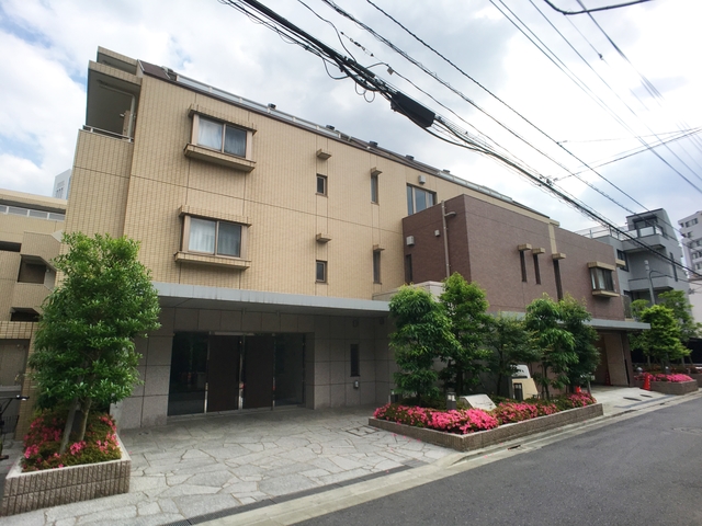 建物外観　丈夫で安心の鉄筋コンクリート造マンションです☆