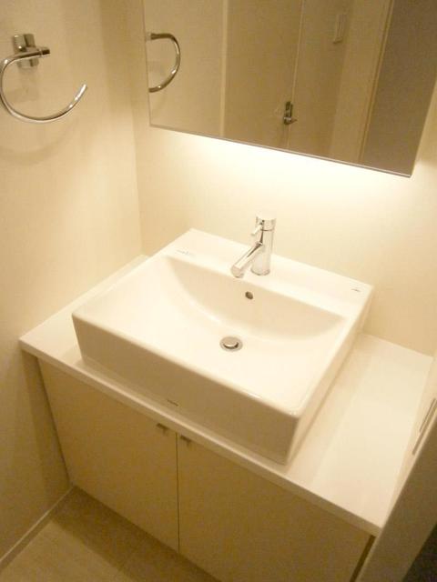 洗面設備　※写真は同タイプ住戸です。