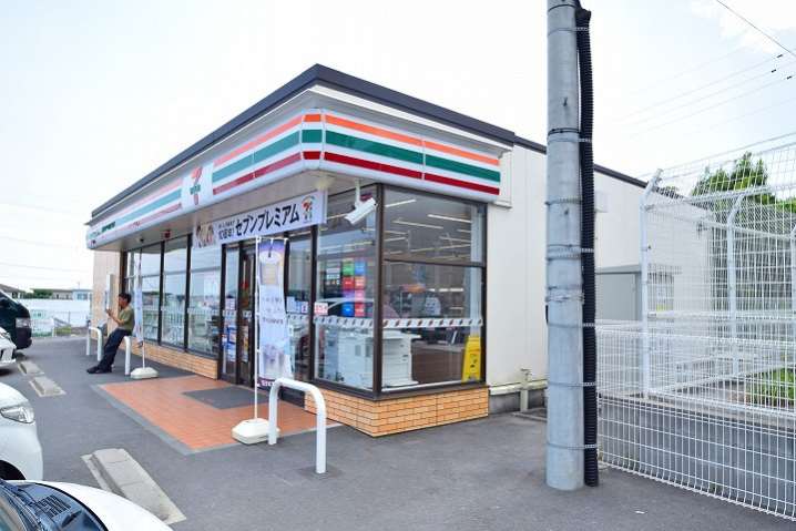 コンビニ　セブン－イレブン鹿児島吉野支所前店（コンビニ）まで425m