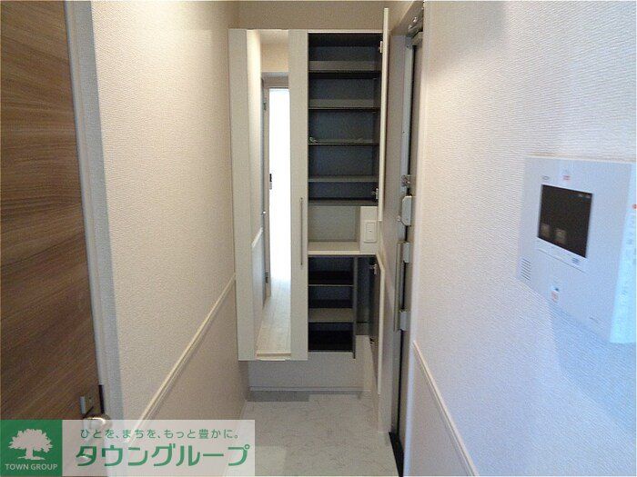 玄関　お問合せはタウンハウジングまで！※現地待合わせ相談可能