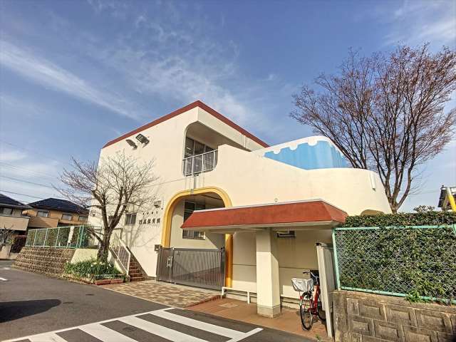 幼稚園・保育園　日高保育園（幼稚園・保育園）まで445m