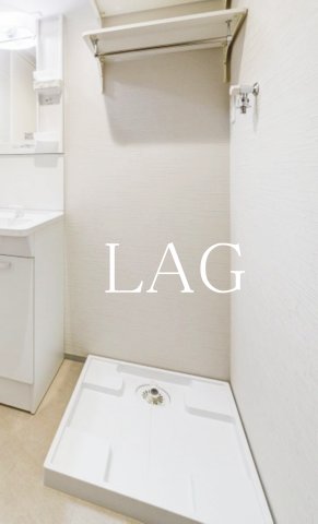 その他設備　室内洗濯機置き場です。(同タイプのお写真です。)