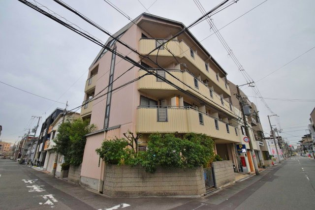建物外観　外はこのようになっています