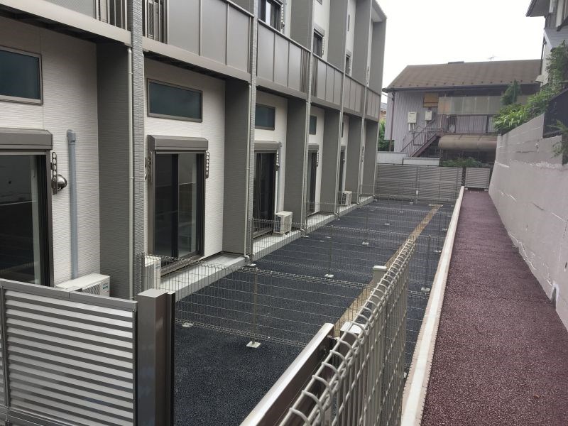 バルコニー　広々としたテラス