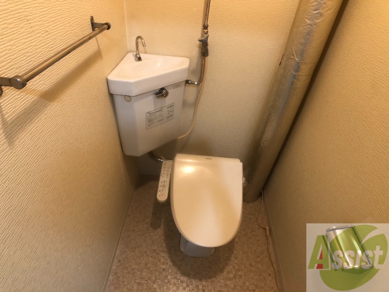トイレ　トイレです。ウォシュレット付を探している方、おすすめです。