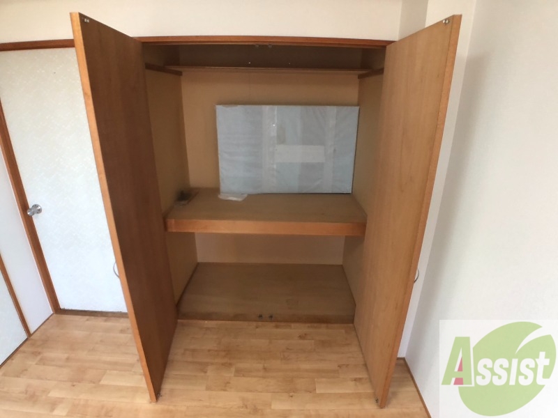 収納　寝室の収納です。部屋がすっきり片付きます。