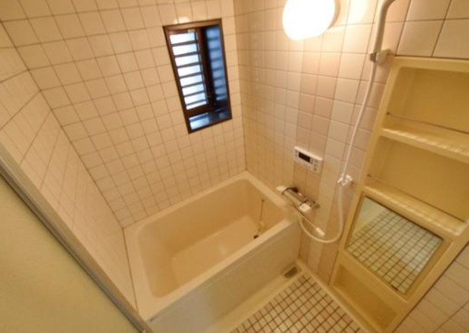 バス・シャワールーム　別部屋の画像を使用しております。