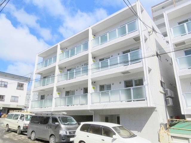 建物外観　地下鉄東西線　南郷１３丁目　徒歩6分