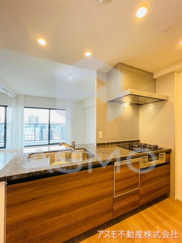 キッチン　同マンション別部屋　参考写真