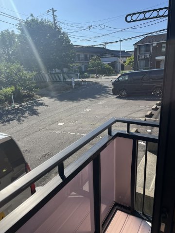 バルコニー　バルコニーもあるので晴れた日には洗濯物も干せます♪