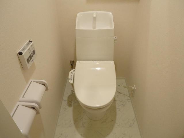 トイレ　シャワー付トイレ