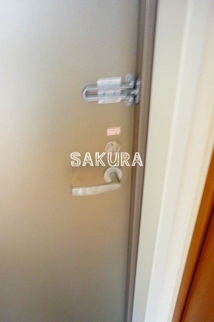 玄関　ゆったりとした玄関スペースです♪