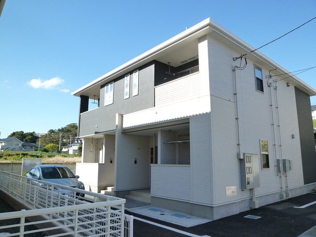 建物外観　落ち着いた雰囲気の外観です