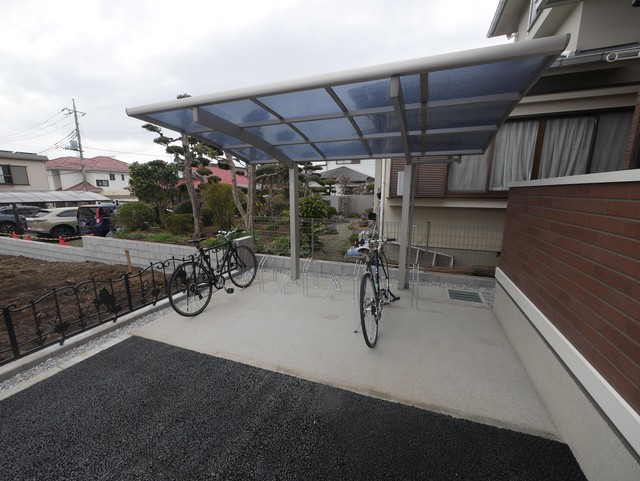 その他共有部分　★敷地内に屋根付の駐輪場がございます★
