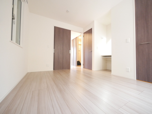 その他部屋・スペース　★明るい洋室で住み心地が良さそうですね★