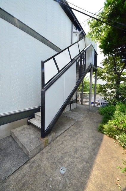 エントランス　★お部屋探しはタウンハウジング東京仙川店へ★