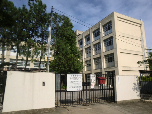小学校　尼崎市立小園小学校（小学校）まで150m