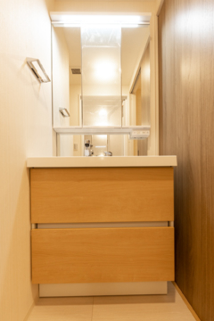 洗面設備　※写真は同タイプ住戸です。