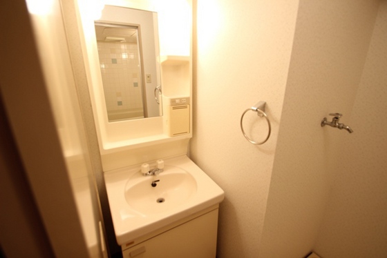 洗面設備　※別部屋の写真です
