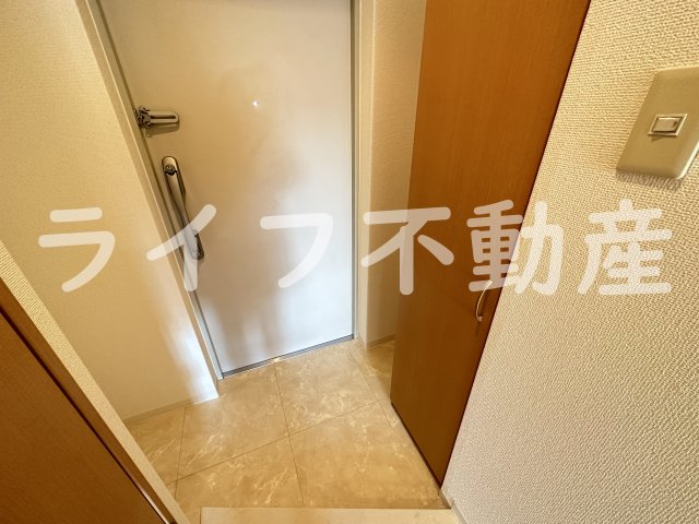 玄関　収納もある玄関です