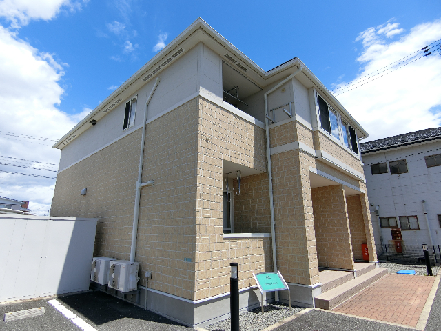 建物外観　２０１２年築のアパートです。