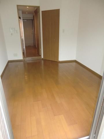 その他部屋・スペース　バルコニー側からの居室