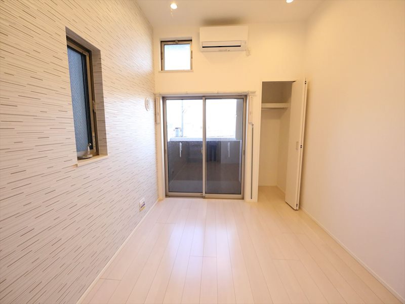 バルコニー　洋室6.3帖　ロフト6帖（収納でもお部屋でも使えます）