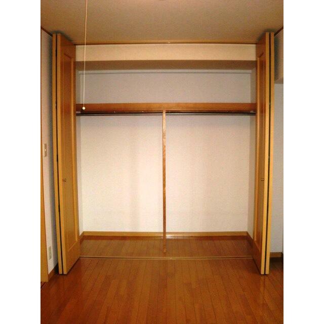 収納　クローゼット