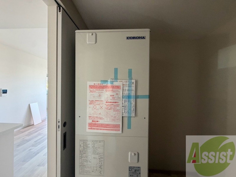 その他　電気温水器です。オール電化でお得で安心ですね。